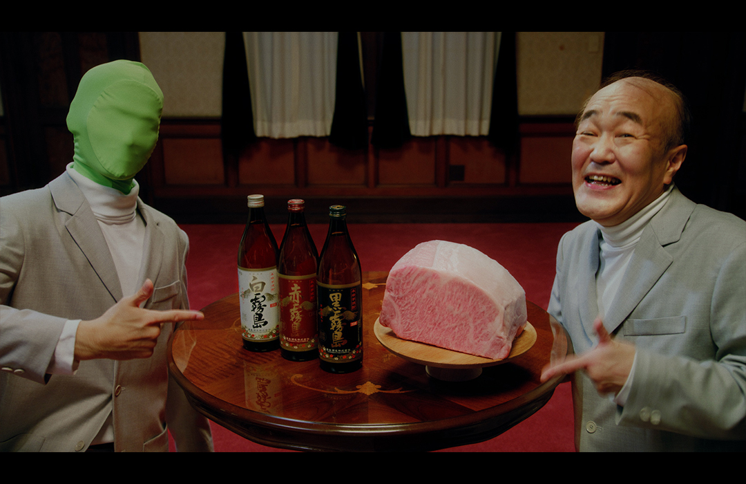 宮崎県都城市が、これまで「ふるさと納税日本1位」を3度獲得した肉と焼酎の”本物”のおいしさをPRすべく、都城市出身の俳優・温水洋一を起用したWEB動画「【都城市(みやこのじょうし)】本物を伝える広告」篇を制作、9月30日より都城市公式YouTubeチャンネルで公開しています🙌✨

WEB動画は、昨年公開された「真実を伝える広告」篇同様、温水が敢えて嘘の映像表現に挑戦することで、逆に都城市の肉や焼酎のおいしさが”本物”であることを際立たせる演出となっています！

「まさか！？」と驚かずにはいられない超絶技巧のブレイクダンスから身体を張った嘘に全力で挑む舞台裏へノンストップで続く、“笑”撃の展開に注目🤩

いずれにせよ、
都城市の肉と焼酎の美味しさは本物です👍🏻


－WEB動画概要－
■タイトル
　「【都城市(みやこのじょうし)】本物を伝える広告」篇

■公開URL
　都城市公式YouTubeチャンネル 
「【都城市(みやこのじょうし)】本物を伝える広告」篇

　https://youtu.be/NNjUDqrSYXY

■フクノワの商品はこちらから！
https://linktr.ee/fukunowa